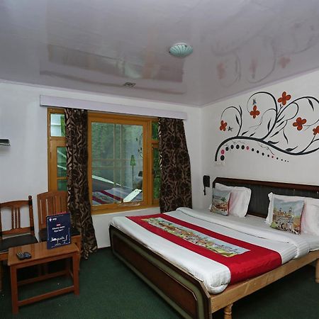 Oyo Flagship Hotel Palace Pahalgām Zewnętrze zdjęcie