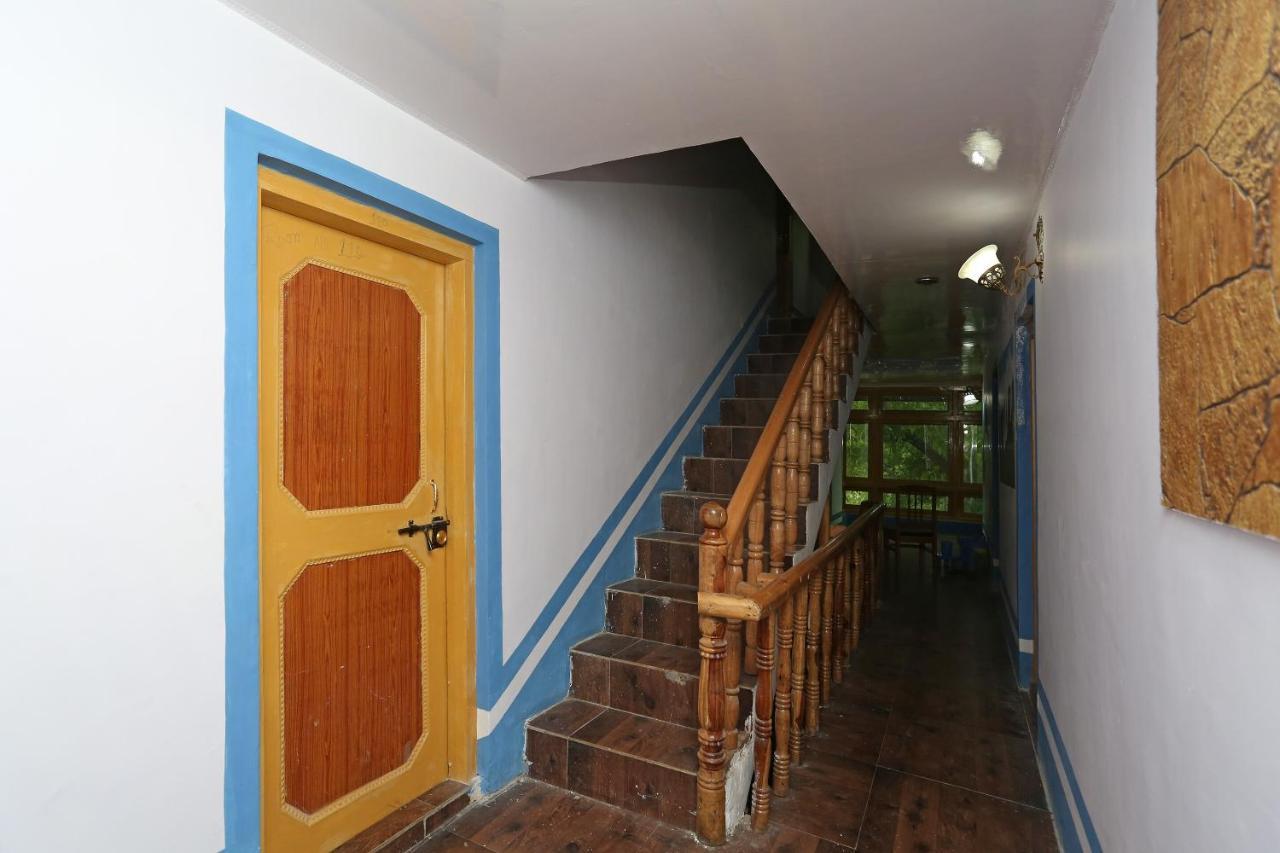 Oyo Flagship Hotel Palace Pahalgām Zewnętrze zdjęcie