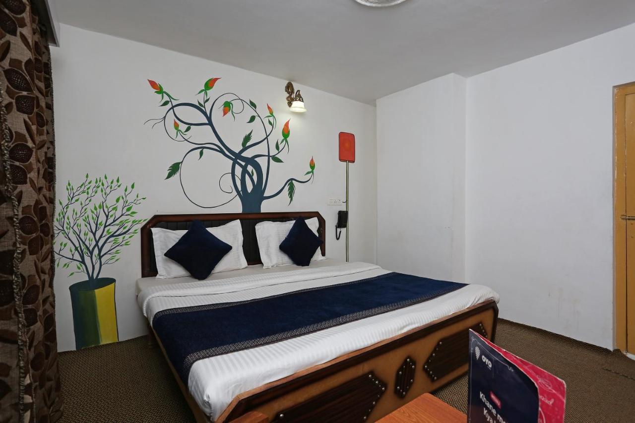Oyo Flagship Hotel Palace Pahalgām Zewnętrze zdjęcie